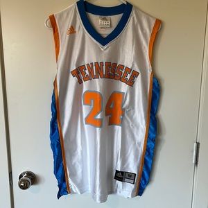 Tamika catching a Tennessee basketball jersey